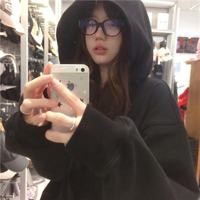 双面女人 海报